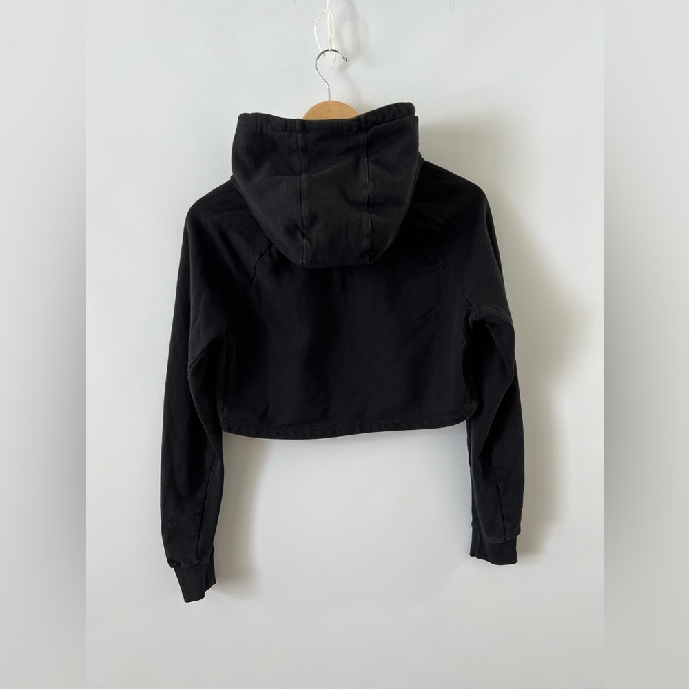 Gym Shark cropped hoodie - Picture 2 of 5